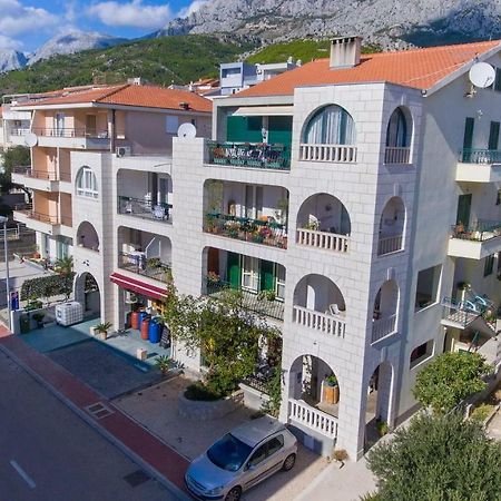 Apartmani Ruza Макарска Екстериор снимка