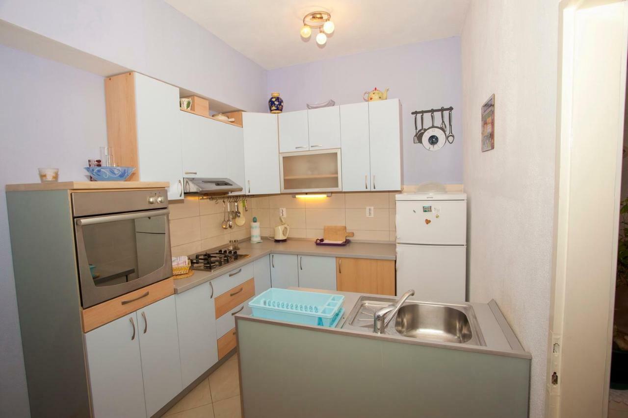 Apartmani Ruza Макарска Екстериор снимка